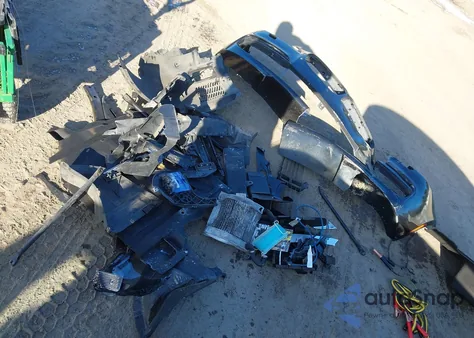 2014 BMW Alpina B7 z USA, uszkodzony, nr VIN WBAYE8C50ED135826